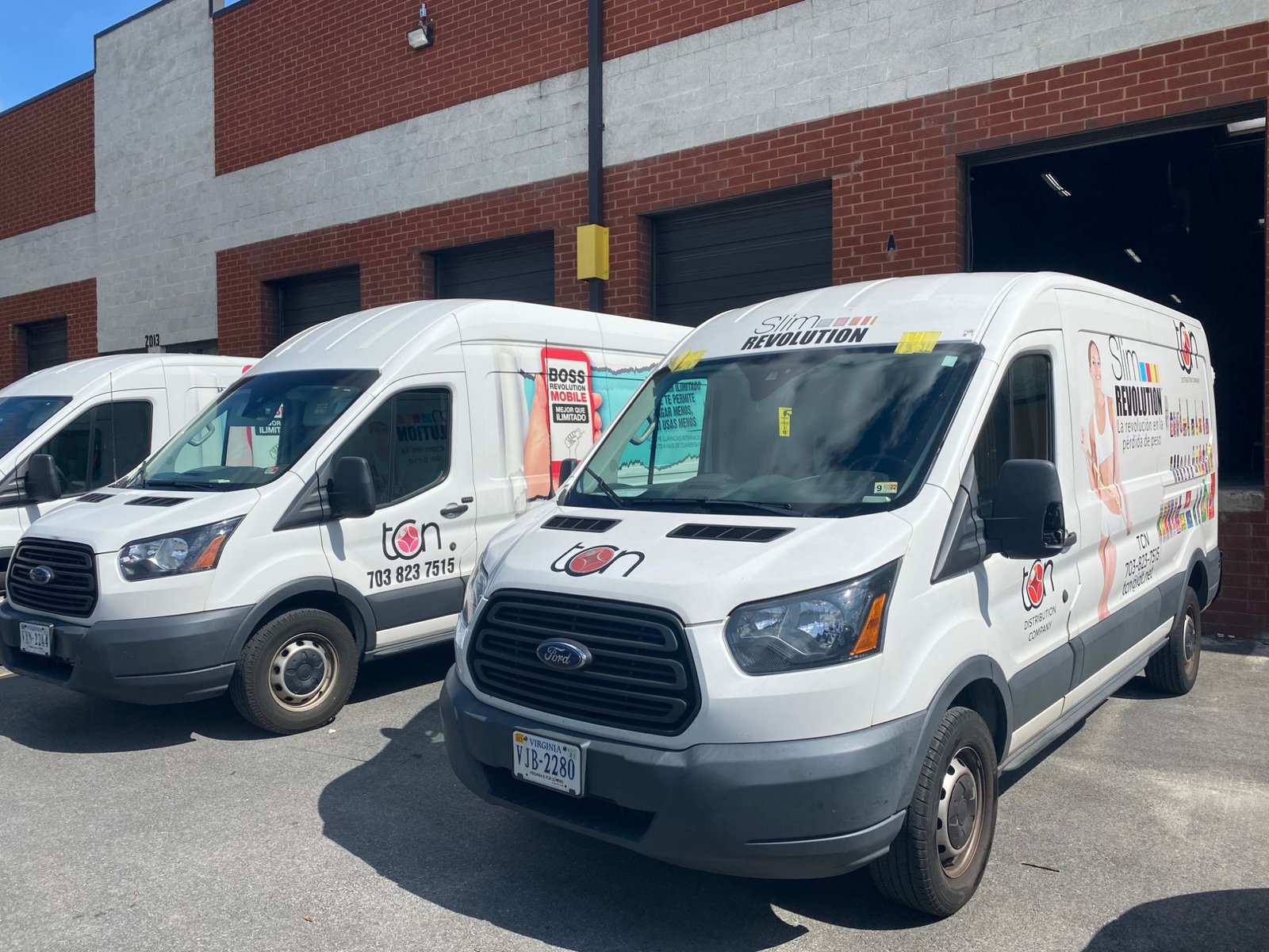 Flota de reparto de TCN Distributors en el almacén de Landover